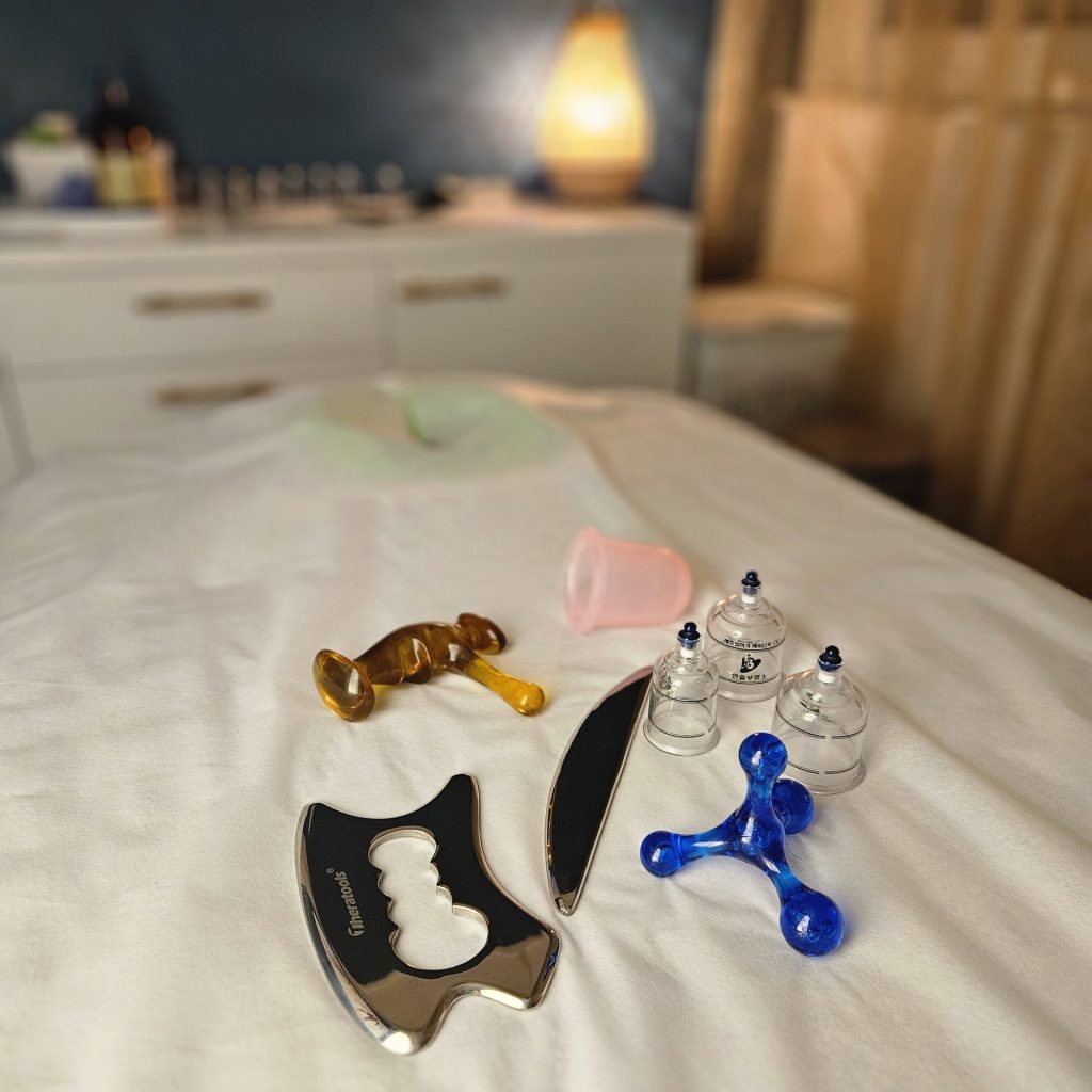 Masažni pripomočki: IASTM noži, trigger release orodja, ventuze (cupping)